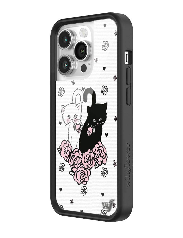 MGAR2014P-Black-and-White-Kittens-iPhone-14-Pro-Case-02_ac174385-5f19-4c8d-b1d0-9b69ab5c8ddf.jpg