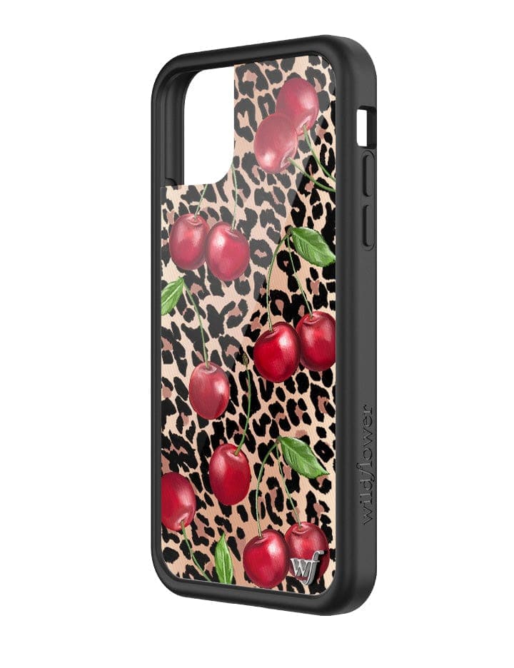 MING2011-Ming-Lee-Simmons-Collab-iPhone-11-Case-02_daaaeead-dd0e-4694-9615-d43419354601.jpg